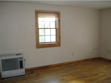 286 Butler Dr, Irasburg, VT 05845 - photo 4