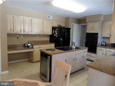 606 Signers Cir, Marlton, NJ 08053 - photo 3