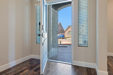 3342 N Carriage Ave, Fresno, CA 93727 - photo 5