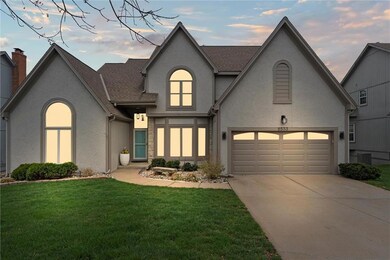 8533 Candlelight Ln, Lenexa, KS 66215 - photo 2