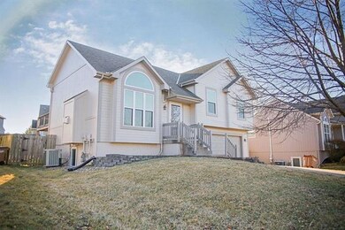 605 S Adams St, Raymore, MO 64083 - photo 2