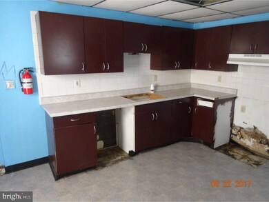 220 Linden St, Gloucester City, NJ 08030 - photo 6