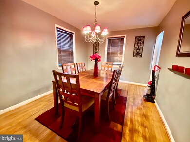 6 Golf Rd, Darby, PA 19023 - photo 4