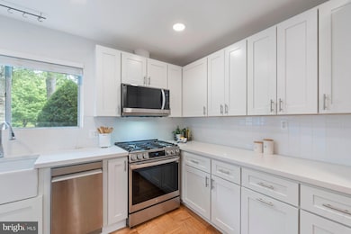 11609 Vantage Hill Rd unit 12B, Reston, VA 20190 - photo 7