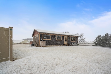 36_2040kyleln03-19-1001