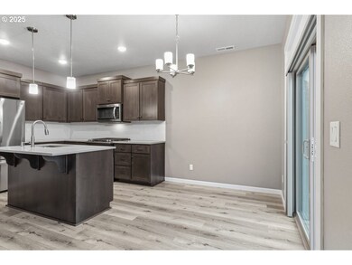 1396 Dahlia St, Woodburn, OR 97071 - photo 7