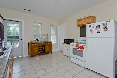 279 Main St, Springfield, MA 01151 - photo 7