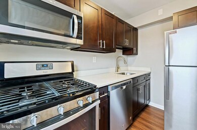 3911 Mountwood Rd unit LOWER LEVEL, Baltimore, MD 21229 - photo 4