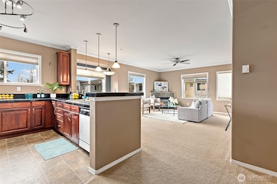 14915 38th Dr SE unit 2049, Bothell, WA 98012 - photo 3