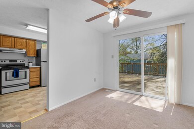 19235 Misty Meadow Terrace, Germantown, MD 20874 - photo 4