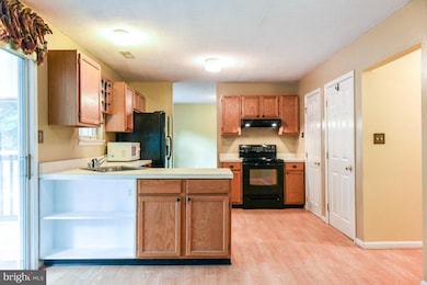 21298 Scarborough Dr, Lexington Park, MD 20653 - photo 3