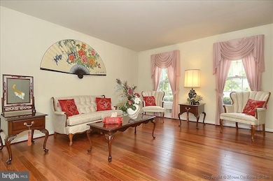 13623 Castle Cliff Way, Silver Spring, MD 20904 - photo 6