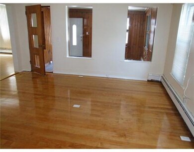 157 Barton St, Pawtucket, RI 02860 - photo 4