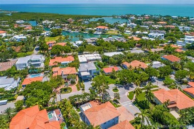 244 W Mashta Dr, Key Biscayne, FL 33149 - photo 4