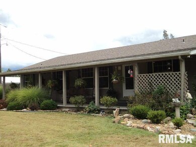 1205 Dorris Heights Rd, Harrisburg, IL 62946 - photo 2