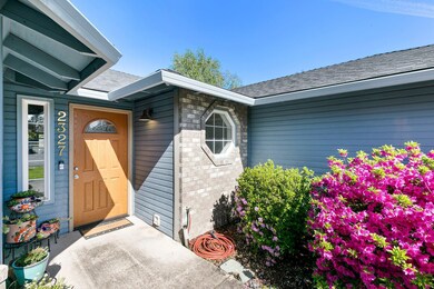 2327 Parkhill Place, Medford, OR 97504 - photo 4