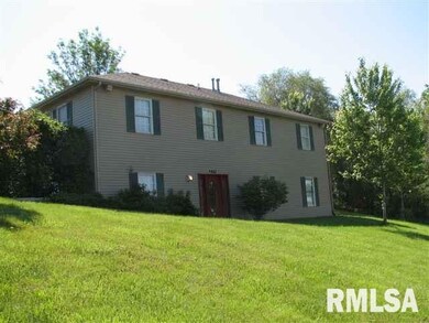 4425 Welcome Way unit A / B, Davenport, IA 52806 - photo 4