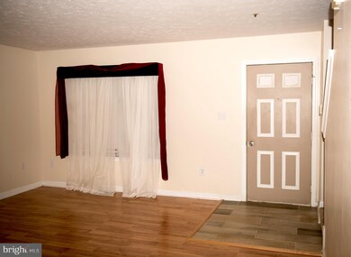 5109 Toddsbury Place, District Heights, MD 20747 - photo 2