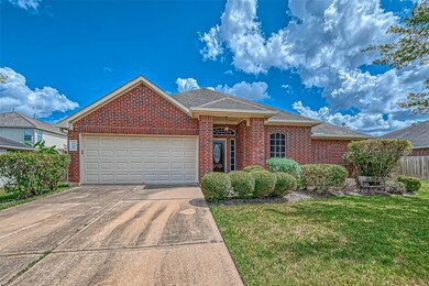 4105 Whitlam Dr, Pearland, TX 77584 - photo 2