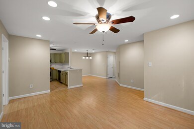 2322 Falls Gable Ln unit I, Baltimore, MD 21209 - photo 3