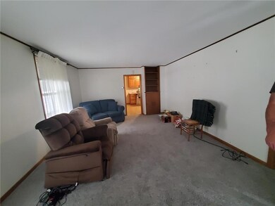 Spacious living room