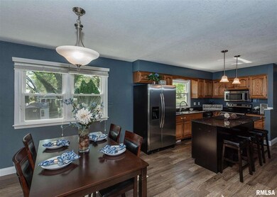 4568 Sheridan St, Davenport, IA 52806 - photo 3