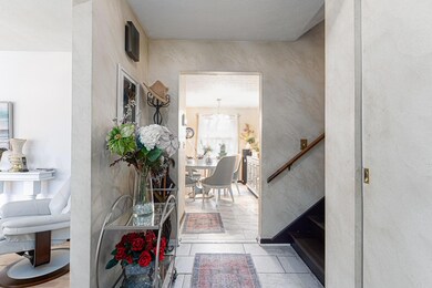 2722 Halleck Dr 018