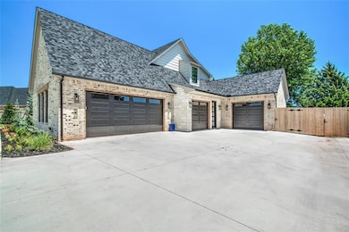 4716 Spring Manor Ct, Edmond, OK 73025 - photo 4