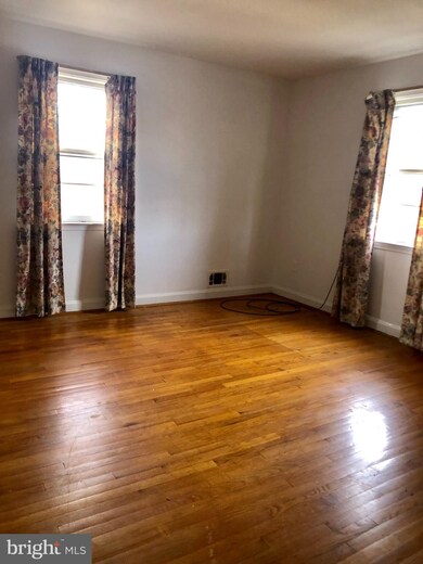 945 Fairmount Ave, Towson, MD 21204 - photo 3