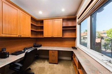 Side by side dual offices