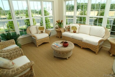 Bright sunroom w/Tile Floors