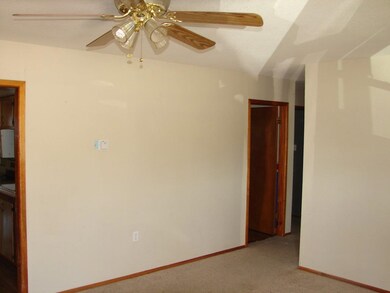 204 W 8th St, Hugoton, KS 67951 - photo 2