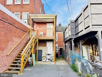 125 N 8th St, Reading, PA 19601 - photo 6