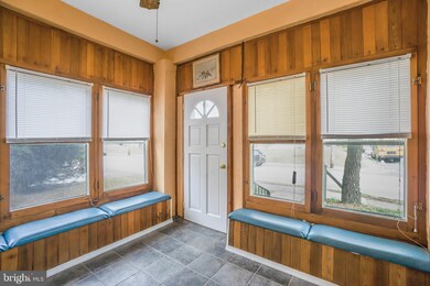 1236 Myrtlewood Ave, Havertown, PA 19083 - photo 2