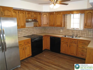 2127 Hay St, Easton, PA 18042 - photo 4