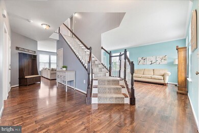 17091 Statuary Way, Round Hill, VA 20141 - photo 2