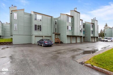 02-Front Exterior_IMG_2024_SSW