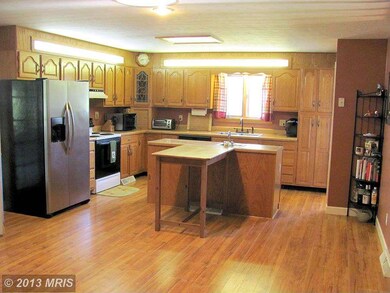 15367 Martinelli Dr, State Line, PA 17268 - photo 7