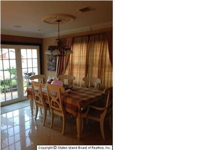 285 Ramapo Ave, Staten Island, NY 10309 - photo 4