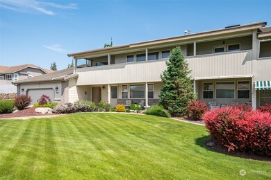 1380 Eastmont Ave unit 1204, East Wenatchee, WA 98802 - photo 2