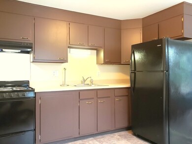 4 Pell St unit 5, Ludlow, MA 01056 - photo 7