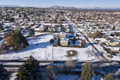 2317 SW 27th St, Redmond, OR 97756 - photo 6