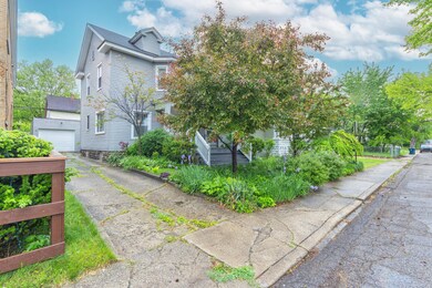 Lane_Blvd_830-4