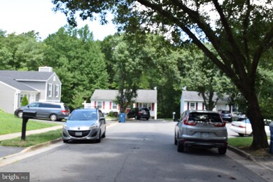 7707 Newington Forest Ave, Springfield, VA 22153 - photo 6