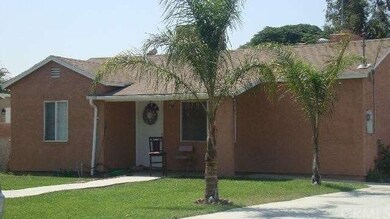 14807 Iris Dr, Fontana, CA 92335 - photo 3