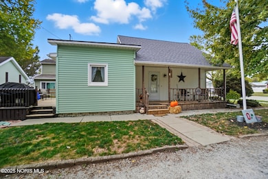 1301 Fishlock Ave, Findlay, OH 45840 - photo 2