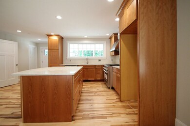 9 Oak St unit 3, Newmarket, NH 03857 - photo 4