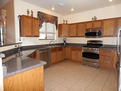 Kitchen b