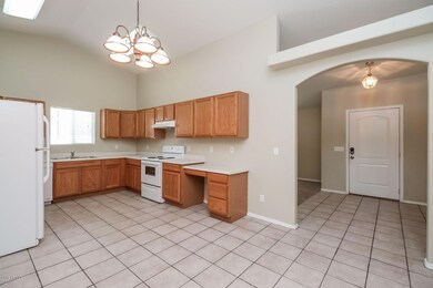 615 E Dora Cir, Mesa, AZ 85203 - photo 2