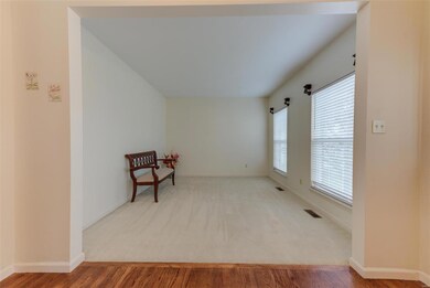 Flex Room, possibilities are endless! Office, Libr